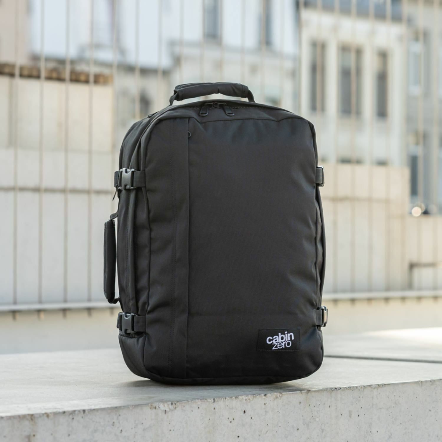 キャビンゼロ クラシック 28L【正規品最大25年保証】バックパック