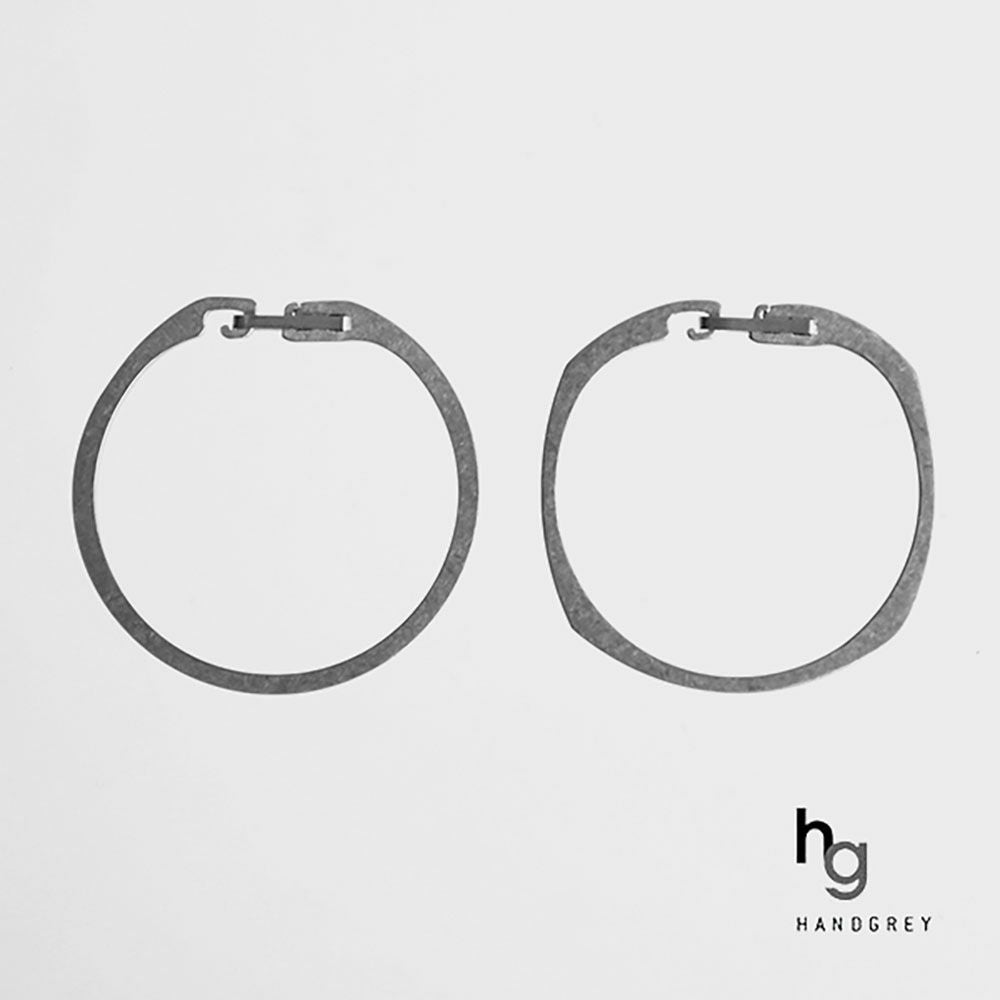 ハンドグレイ easi チタンキーリング ROUND OMEGA HANDGREY KEY RING イージー グレード5チタン製 キーホルダー 正規品