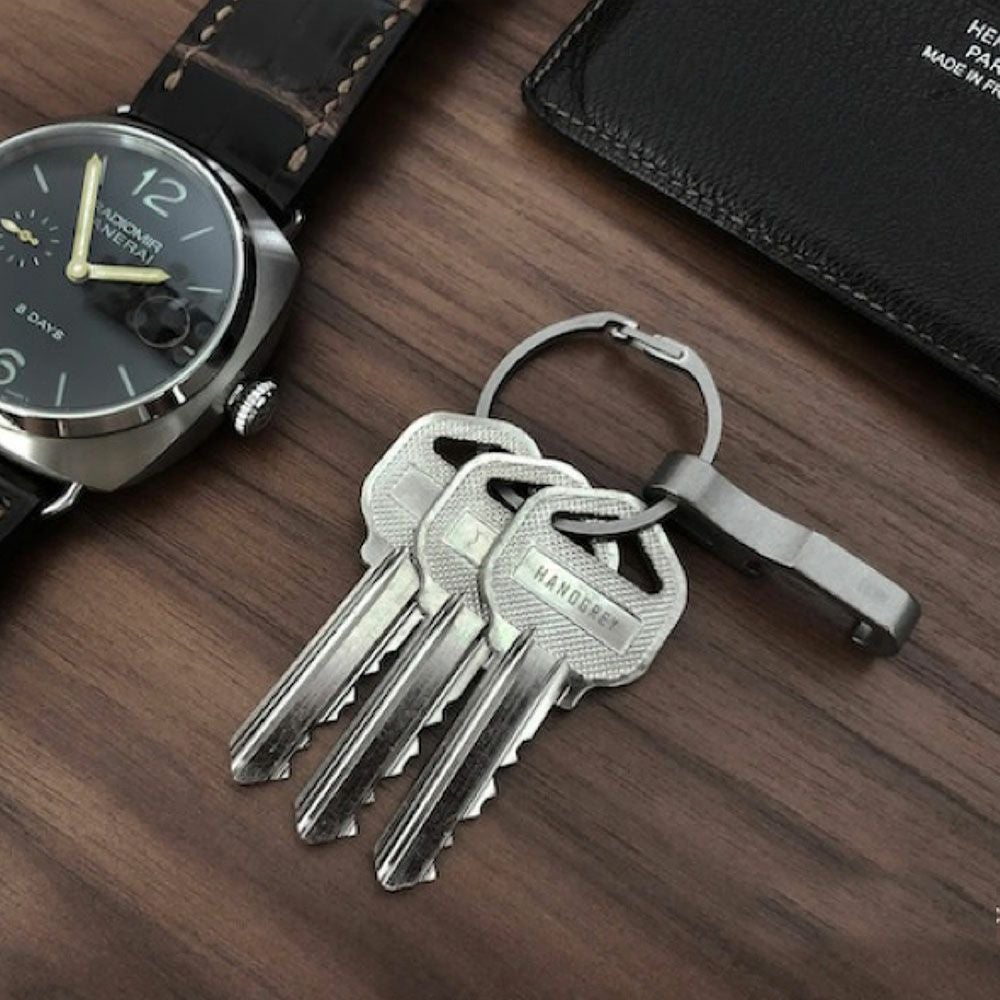 ハンドグレイ easi チタンキーリング ROUND OMEGA HANDGREY KEY RING イージー グレード5チタン製 キーホルダー 正規品