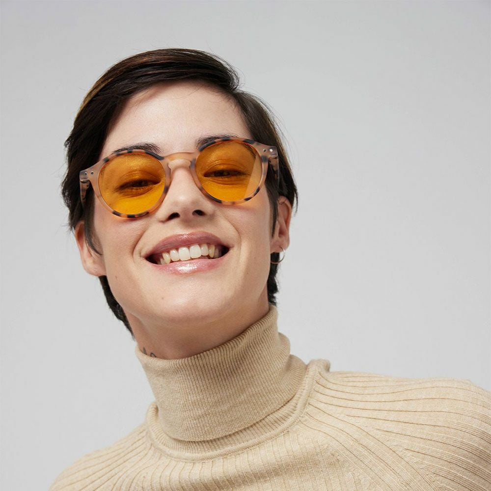 スリーピンググラス　イジピジ　メガネ