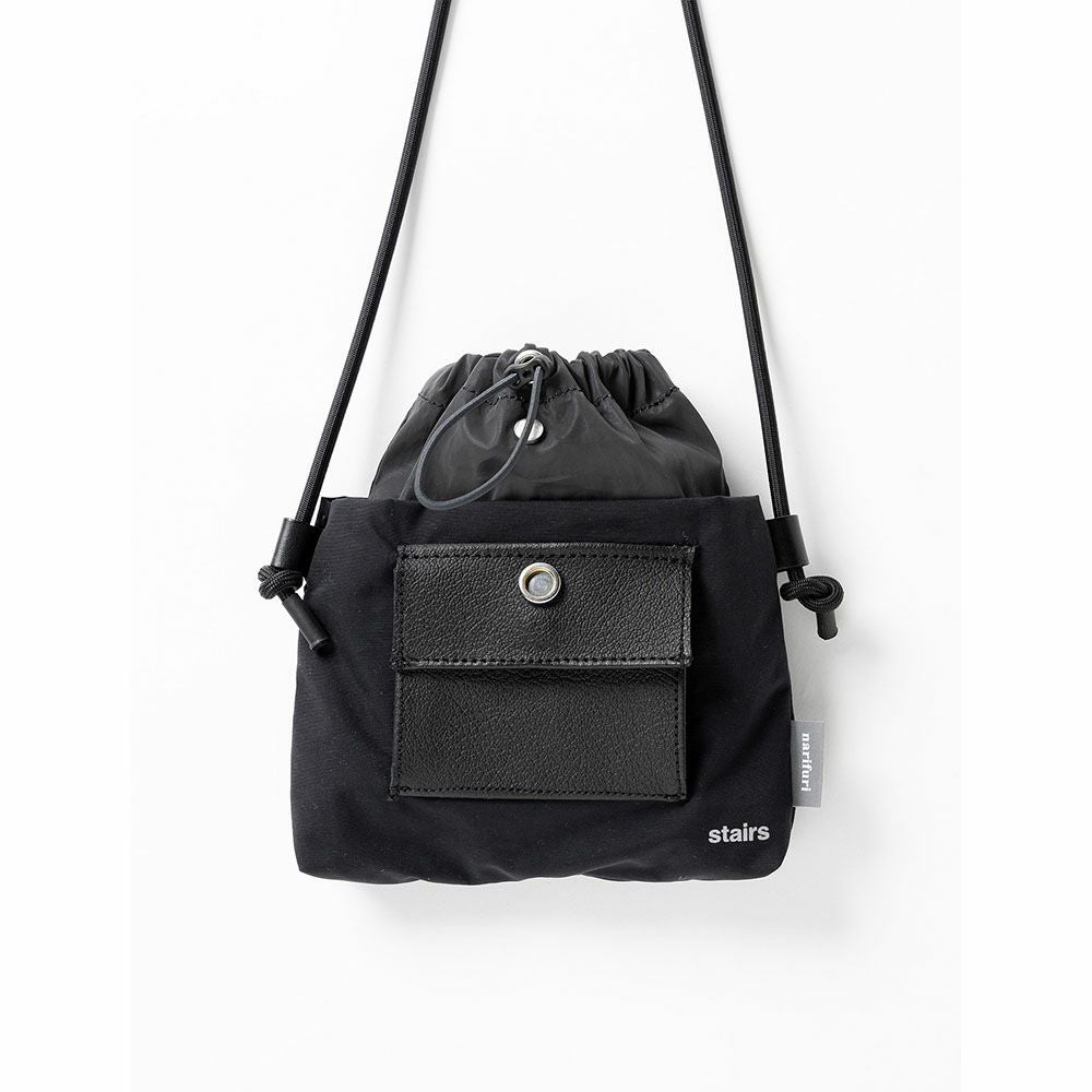 巾着バッグ　ミニバッグ　黒　ナリフリ　stairs design products