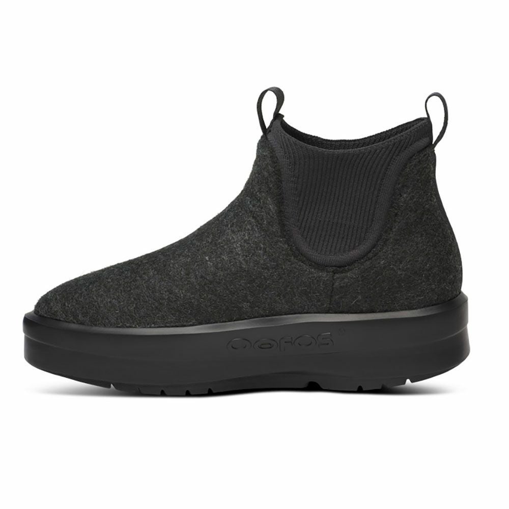 OOFOS OOmega Londoner 撥水 サイドゴア リカバリーブーツ ブラック 上品で軽量なデザイン