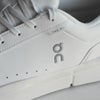 オン ロジャー アドバンテージ レディース スニーカー ホワイト On The Roger Advantage コートシューズ ロジャー・フェデラー監修 軽量 上品 正規品