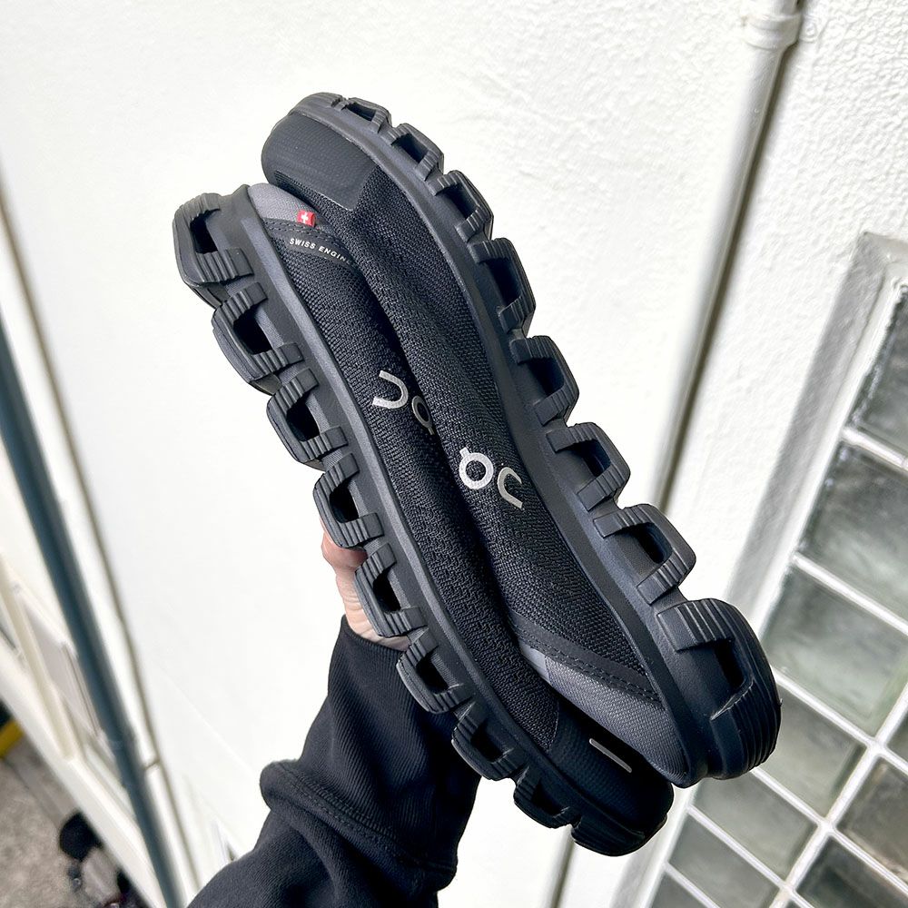 On Cloud6 Coast メンズ スニーカー 軽量 通気性 クッション性 かかとが踏める 2WAY仕様 旅行や日常に快適なトラベルスニーカー オン クラウド6 コースト