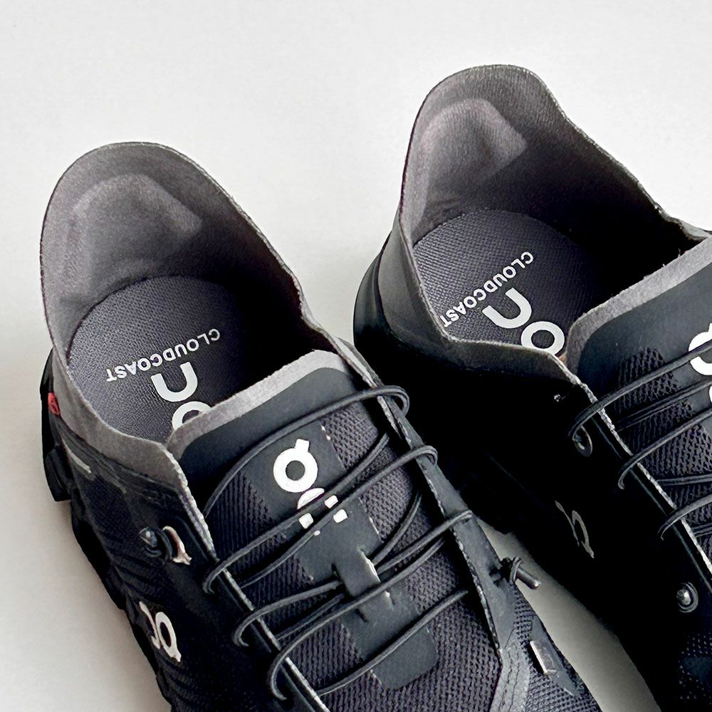 On Cloud6 Coast メンズ スニーカー 軽量 通気性 クッション性 かかとが踏める 2WAY仕様 旅行や日常に快適なトラベルスニーカー オン クラウド6 コースト