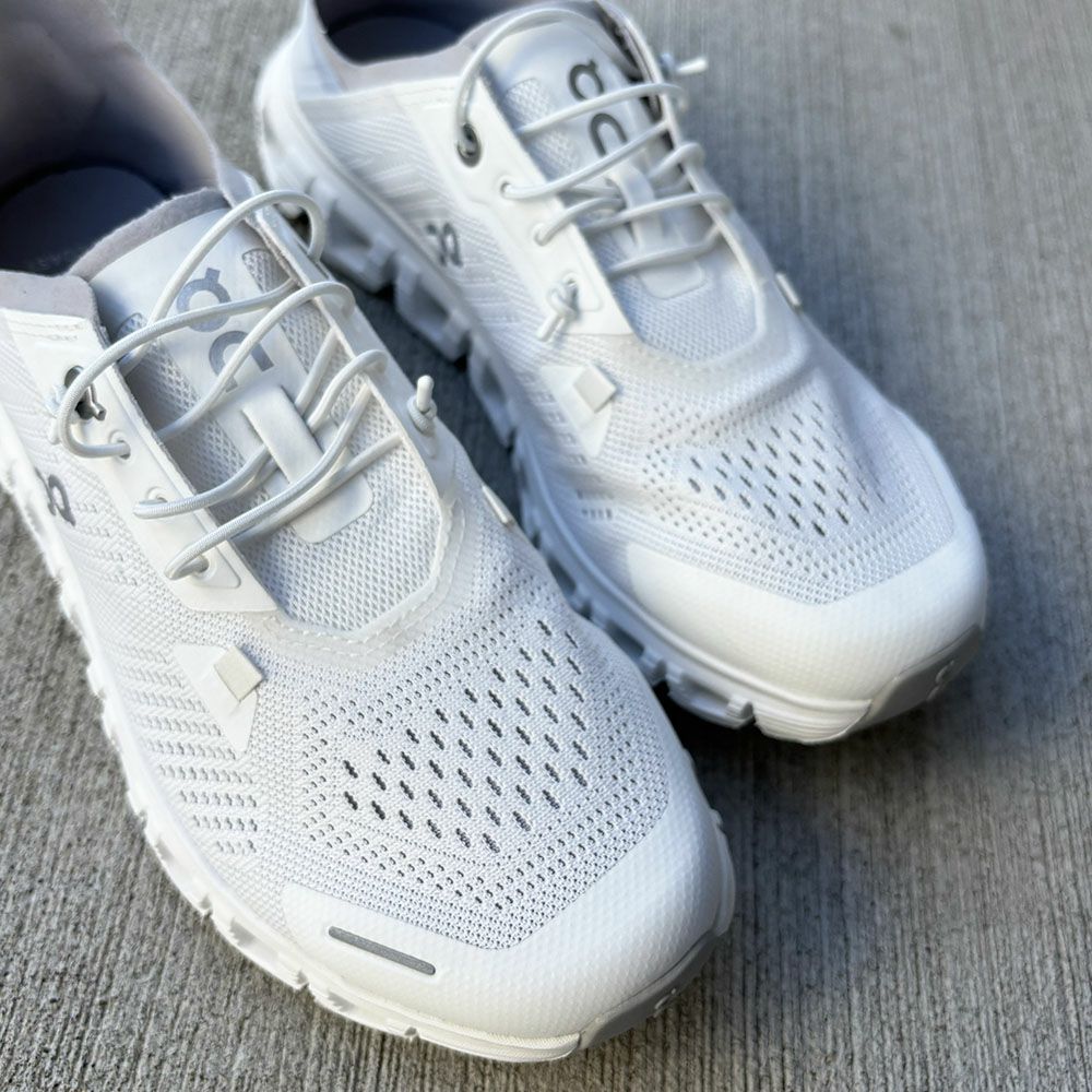 On Cloud6 Coast レディース スニーカー 軽量 通気性 クッション性 かかとが踏める 2WAY仕様 旅行や日常に心地よいトラベルスニーカー オン クラウド6 コースト