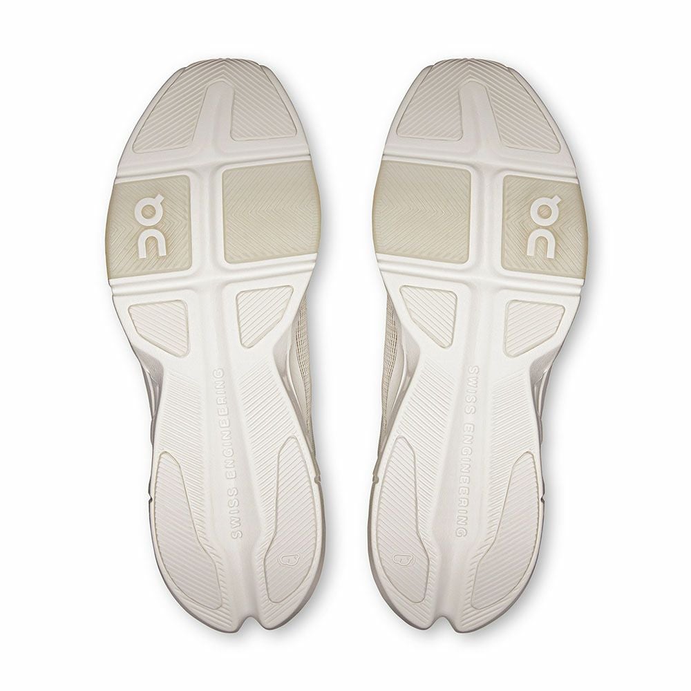 On クラウドパルス ネクスト メンズ トレーニングシューズ ジムシューズ ホワイト Cloudpulse Next 安定性とクッション性に優れた軽量スニーカー